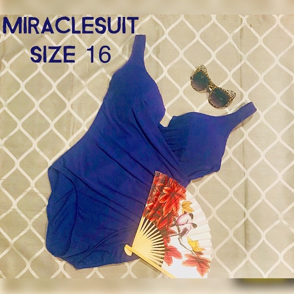 Miraclesuit Other - MIRACLESUIT PLUS SOLID ESCAPE SWIMSUIT- size 16